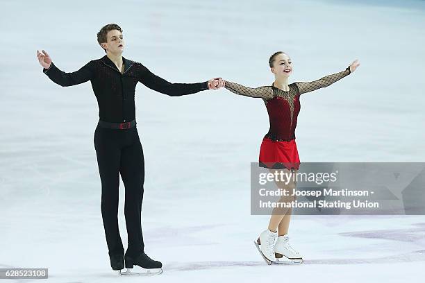 Aleksandra Boikova and Dmitrii Kozlovskii of Russia compete during Junior Pairs Short Program on day one of the ISU Junior and Senior Grand Prix of...