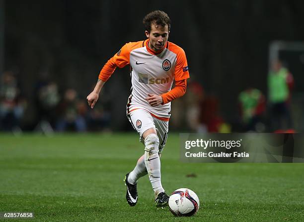 Shakhtar Donetsk's midfielder Bernard in action during the UEFA Europa League match between SC Braga and FC Shakhtar Donetsk at Estadio Municipal de...