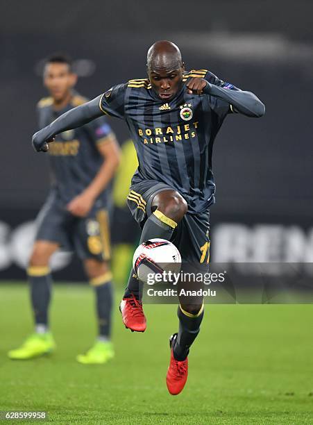 Mosaw Moussa Sow Photos and Premium High Res Pictures - Getty Images