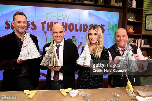 Holidays got you stressed? Sit back, relax, and enjoy a delicious hour of sumptuous recipes, quick and easy crafts and the Emmy Award winning crew...