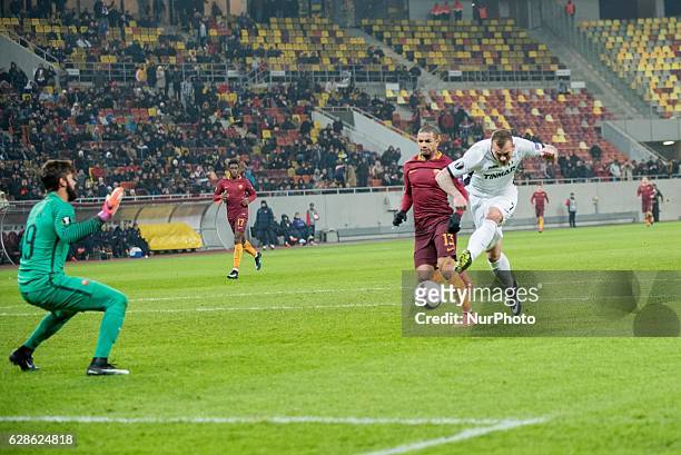 Denis Alibec of FC Astra Giurgiu andd Bruno Peres of AS Roma during the UEFA Europa League 2016-2017, Group E game between FC Astra Giurgiu and AS...