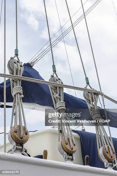 rigging on a sailing ship - pulley stock pictures, royalty-free photos & images