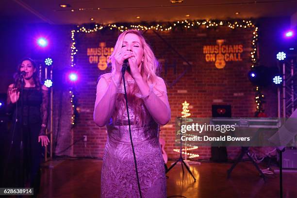 Ellie Goulding performs onstage during the Musicians On Call Deck The Halls Holiday Sweater Party at Kola House on December 8, 2016 in New York City.