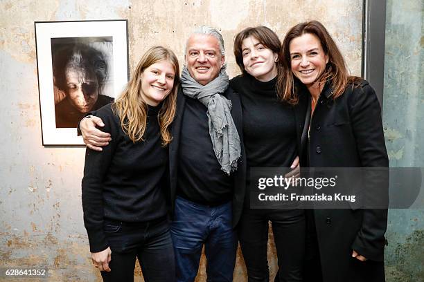 Mike Rosenblatt Michael Rosenblatt Photos and Premium High Res Pictures - Getty Images