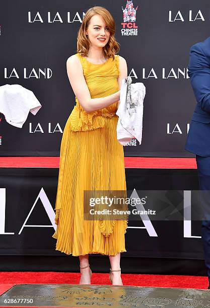 Ryan Gosling And Emma Stone Hand And Footprint Ceremony at TCL Chinese Theatre IMAX on December 7, 2016 in Hollywood, California.