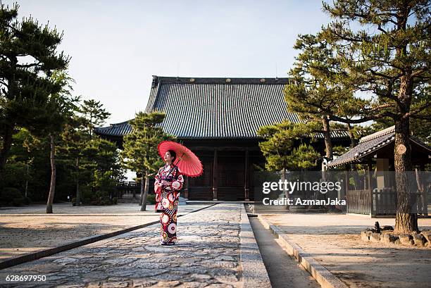 little miss geisha - kyoto prefecture 個照片及圖片檔