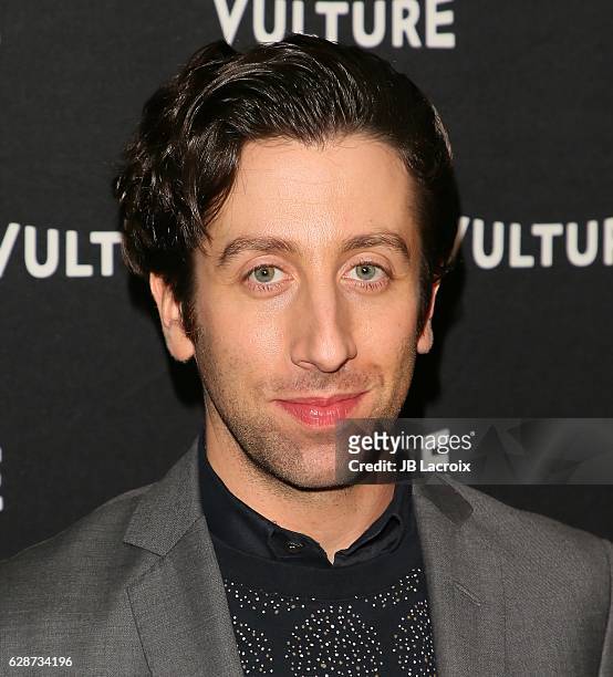 Simon Helberg attends the Vulture Awards Season Party on December 08, 2016 in West Hollywood, California.