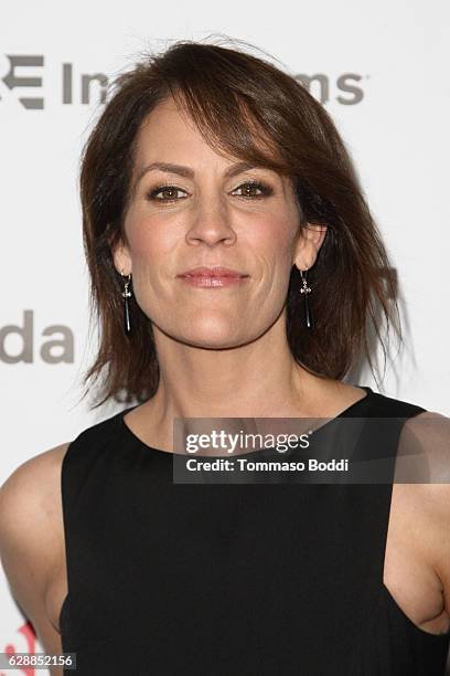 Annabeth Gish attends the 32nd Annual IDA Documentary Awards at Paramount Studios on December 9, 2016 in Hollywood, California.
