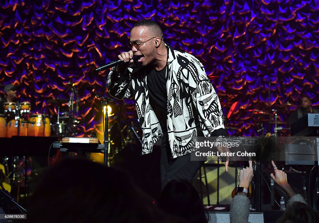 Stevie's 20th Annual House Full of Toys Benefit Concert