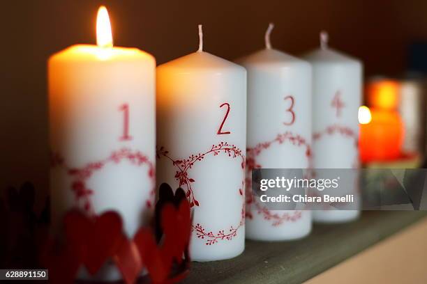 advent candles - advent stock pictures, royalty-free photos & images