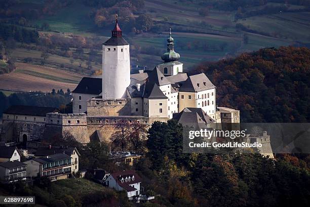 forchtenstein castle - local landmark stockfoto's en -beelden