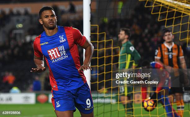 Fraizer Campbell of Crystal Palace celebrates as he scores their third goal during the Premier League match between Hull City and Crystal Palace at...