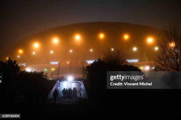 The match is postponed because of the fog during the ligue 1 match between FC Nantes and SM Caen at Stade de la Beaujoire on December 10, 2016 in...