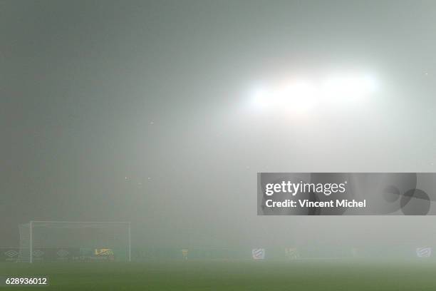 The match is postponed because of the fog during the ligue 1 match between FC Nantes and SM Caen at Stade de la Beaujoire on December 10, 2016 in...