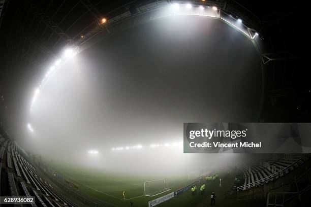The match is postponed because of the fog during the ligue 1 match between FC Nantes and SM Caen at Stade de la Beaujoire on December 10, 2016 in...