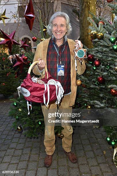 Thomas Gottschalk attends the 21th BMW advent charity concert at Jesuitenkirche St. Michael on December 10, 2016 in Munich, Germany.