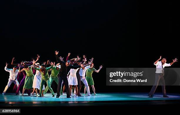 Matt Rushing Comedian Alvin Ailey American Dance Company Photos and Premium High Res Pictures ...