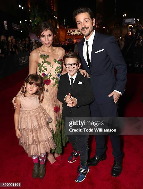 Diego Luna with Camila Sodi and children Jeronimo Luna and Fiona Luna attend the premiere of Walt Disney Pictures And Lucasfilm's "Rogue One: A Star...