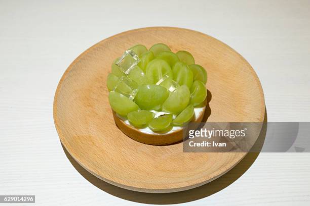fresh white grape pie with fruit jelly - white grape ストックフォトと画像
