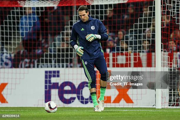 Goalkeeper Fabian Giefer of Schalke in action during the UEFA Europa League match between FC Salzburg and FC Schalke 04 at Red Bull Arena in...