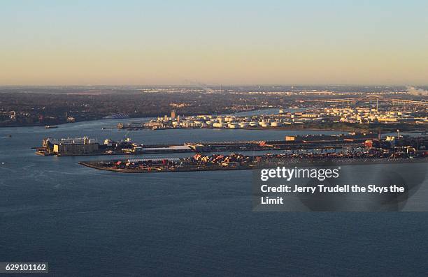 port of newark new jersey - west new york new jersey stock pictures, royalty-free photos & images