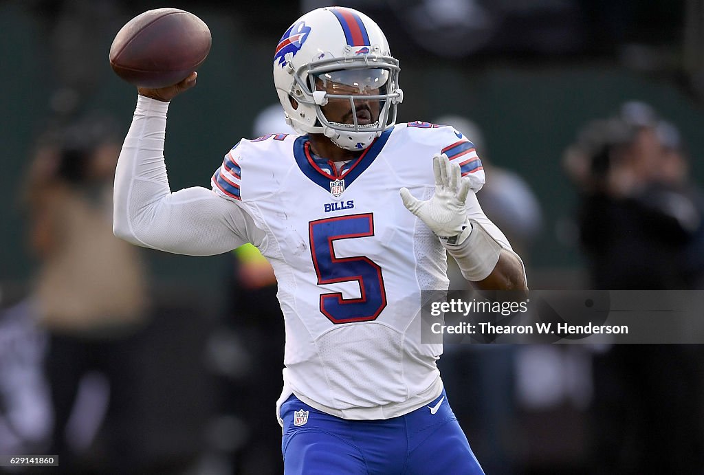 Buffalo Bills v Oakland Raiders