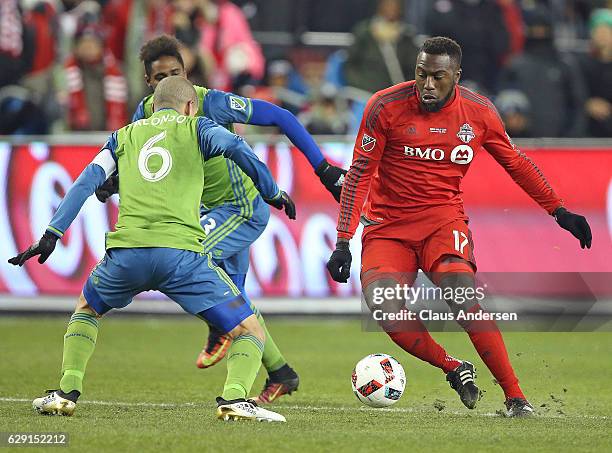 Osvaldo Alonso of the Seattle Sounders defends against Jozy Altidore of the Toronto FC during the 2016 MLS Cup at BMO Field on December 10, 2016 in...