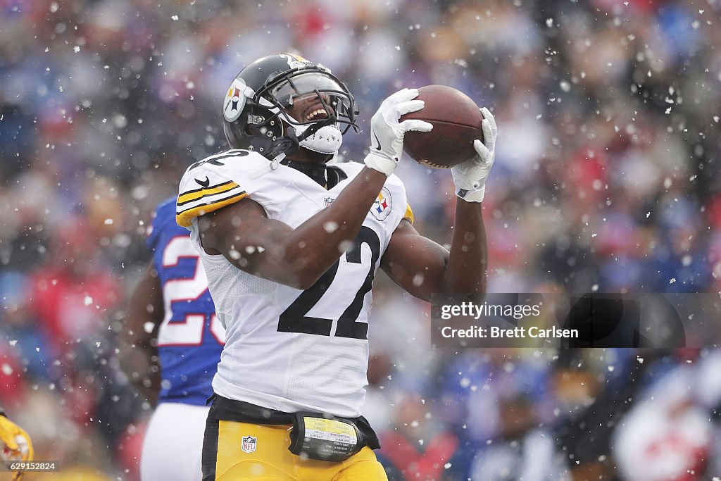 Pittsburgh Steelers v Buffalo Bills