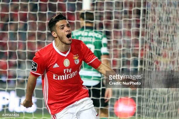 Benfica's forward Raul Jimenez celebrates after scoring a goal during the Portuguese League football match SL Benfica vs Sporting CP at the Luz...
