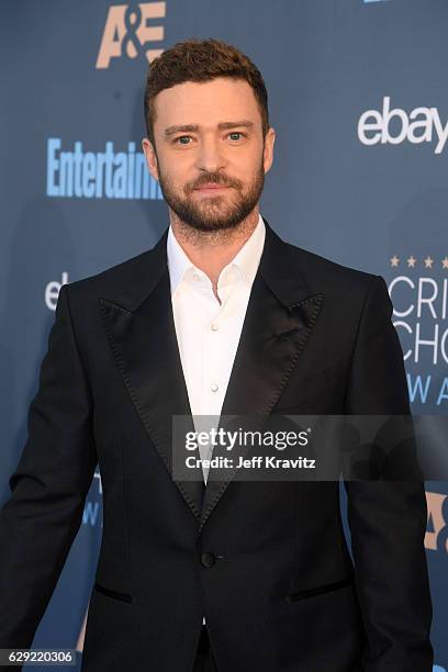 Singer Justin Timberlake attends The 22nd Annual Critics' Choice Awards at Barker Hangar on December 11, 2016 in Santa Monica, California.