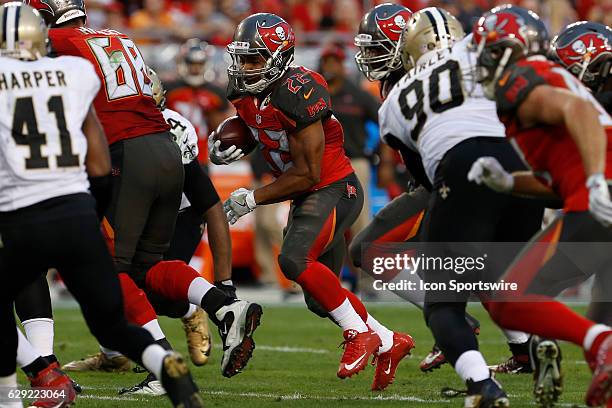 Tampa Bay Buccaneers running back Doug Martin runs the ball during the NFL game between the New Orleans Saints and Tampa Bay Buccaneers on December...