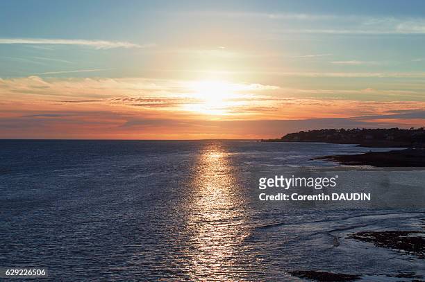 royan sunset - mer cotentin stock pictures, royalty-free photos & images