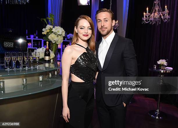 Actors Emma Stone and Ryan Gosling attend The 22nd Annual Critics' Choice Awards at Barker Hangar on December 11, 2016 in Santa Monica, California.