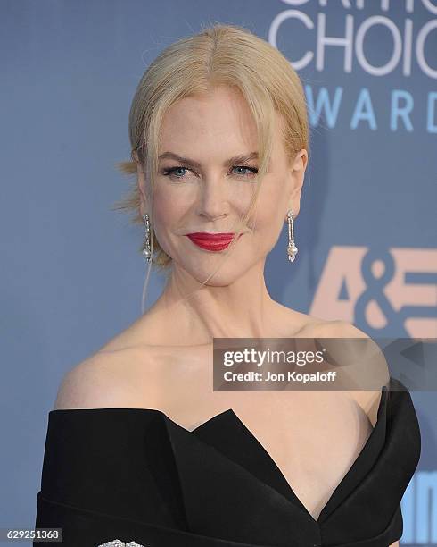 Actress Nicole Kidman arrives at The 22nd Annual Critics' Choice Awards at Barker Hangar on December 11, 2016 in Santa Monica, California.