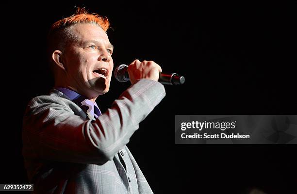 Drummer Adrian Young of the band No Doubt appears onstage during KROQ's Almost Acoustic Christmas at The Forum on December 11, 2016 in Inglewood,...