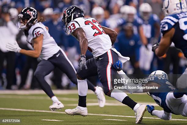 Houston Texans running back Akeem Hunt gets by Indianapolis Colts cornerback Darius Butler during the NFL game between the Houston Texans and...