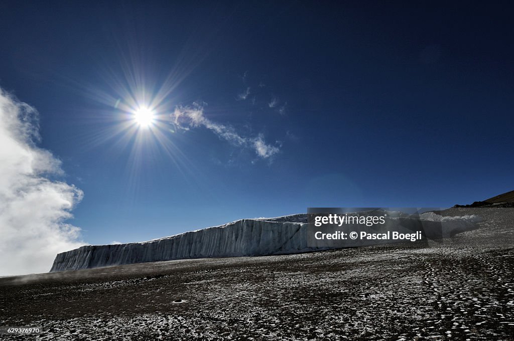 Sun above Furtwängler glacier, Kilimanjaro National Park