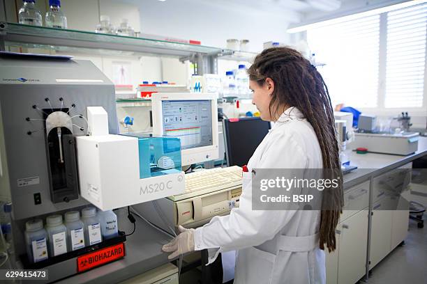 Bioprinting, Zurich University of Applied Sciences working with bioprinter from regenHU to produce different human tissues. Bioprinting allows 3D...