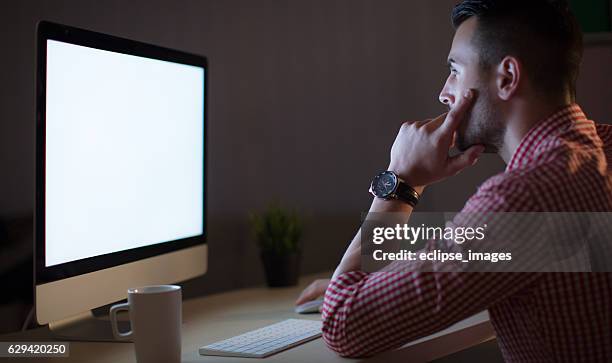 Sideways Computer Screen Photos and Premium High Res Pictures - Getty ...