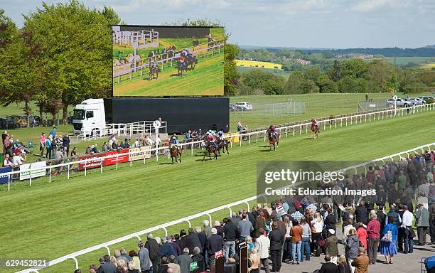 Salisbury Racource 2,284 Salisbury Races Stock Photos, High-Res Pictures, and Images ...