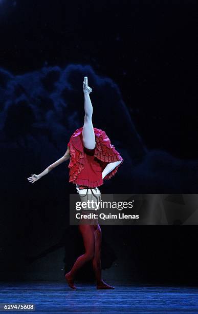 Dancers of the Spanish National Dance Company perform during the dress rehearsal of the ballet 'Don Quijote' directed by Jose Carlos Martinez on...