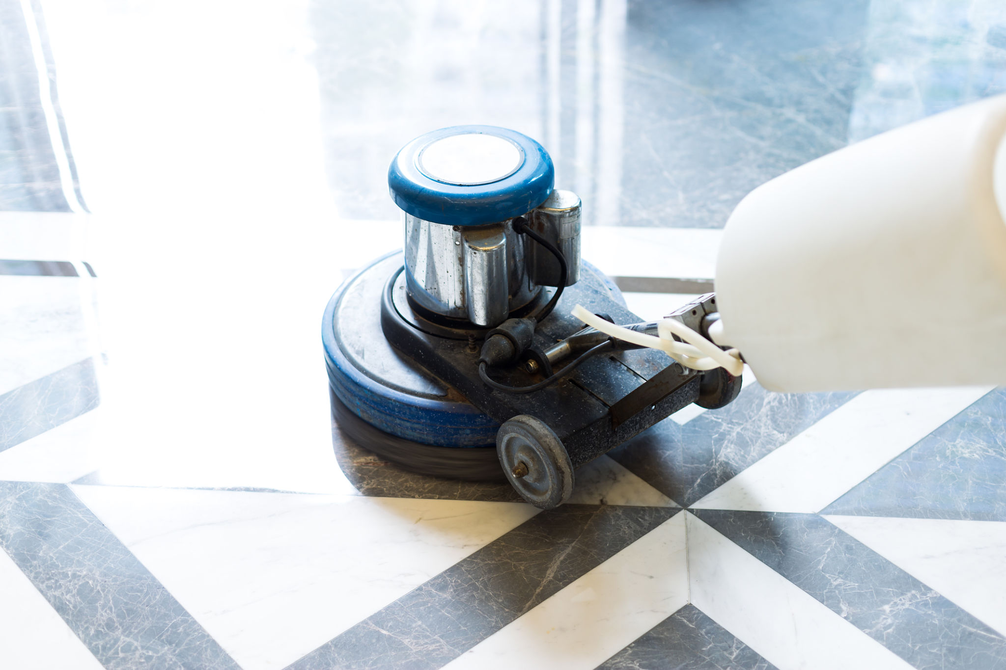 working polisher on marble floor working polisher on marble floor