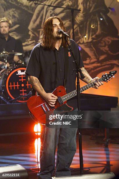 Episode 2807 -- Pictured: Musical guest Shaun Morgan performs on November 3, 2004 --