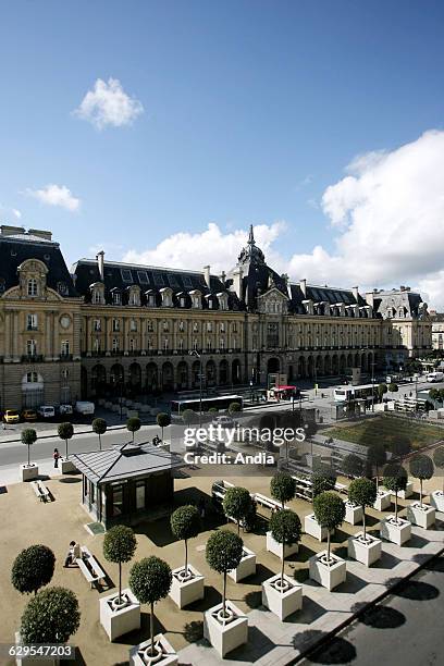 Rennes , The quays, "quai Lamennais" and "quai Lamartine" , park, flower arranging, nature, garden in the city, jardinieres, window boxes, plants,...