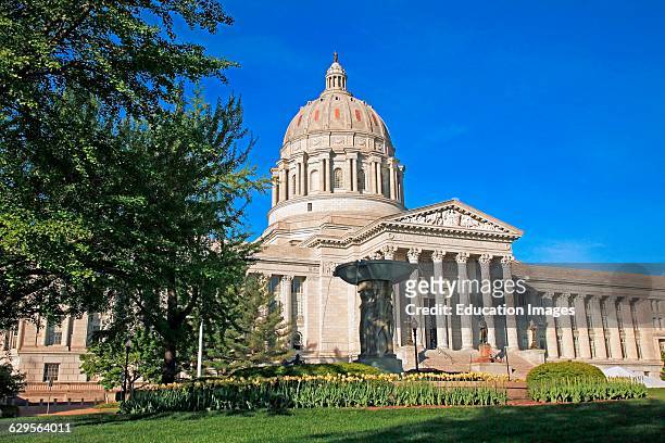 Afternoon sunlight on the state capitol building in Jefferson City Missouri on a spring afternoon, Jefferson City is located in the center of...