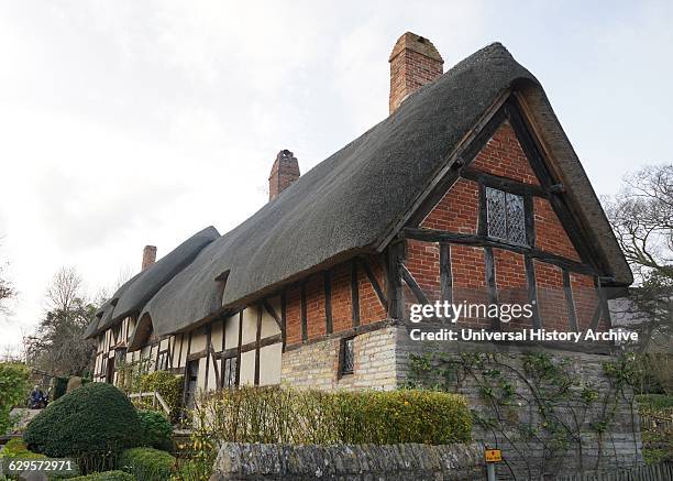 Anne Hathaway's Cottage, where Anne Hathaway, the wife of William Shakespeare, lived as a child. Stratford-upon-Avon, England. The earliest part of...