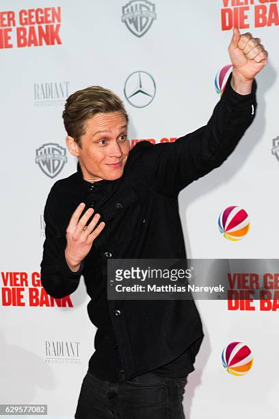 Matthias Schweighofer attends the German premiere of the film 'Vier gegen die Bank' at CineStar on December 13, 2016 in Berlin, Germany.