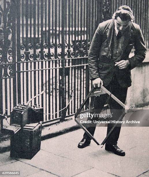 Dowsing Rods Photos and Premium High Res Pictures - Getty Images