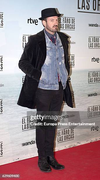 Alex O'Dogherty attends 'El faro de las orcas' premiere at Capitol cinema on December 13, 2016 in Madrid, Spain.