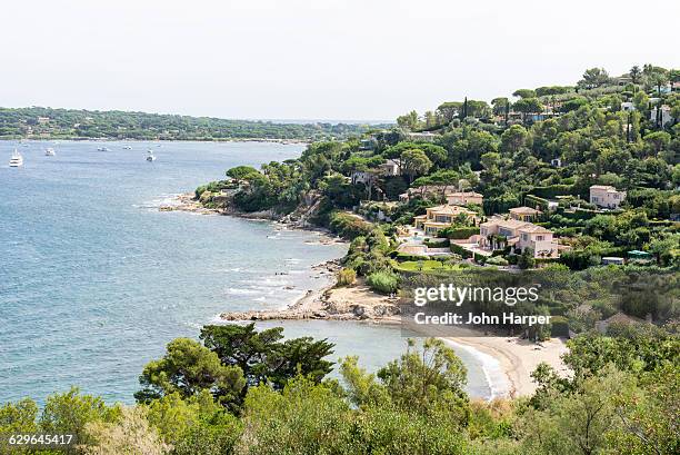 coastline in st. tropez, france - saint tropez stock-fotos und bilder